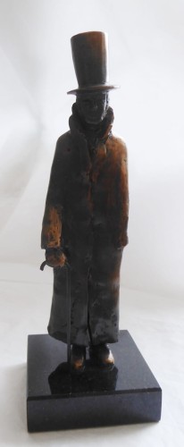 jacek cholewa,gentelman,rzezba z brazu,galeria bellotto warszawa.JPG