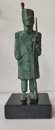 Jacek Cholewa_rzezba z brazu_Żołnierz_galeria sztuki Bellotto Warszawa.jpg b.jpg