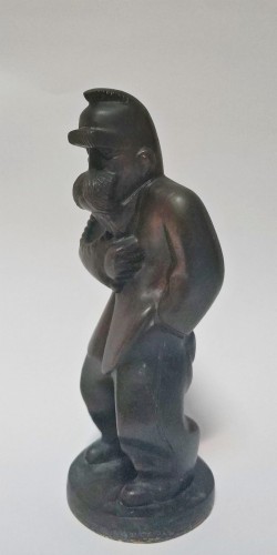 Adam Siemaszko_figurka kolekcjonerska_Marszałek Józef Piłsudski_projekt dla Ćmielowa z 1931 roku_galeria sztuki Bellotto Warszawa.jpg