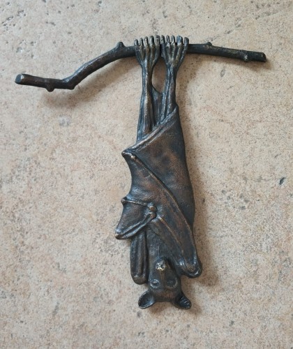 Krzysztof Kizlich_Nietoperz_brąz_rzezba_galeria sztuki Bellotto.jpg