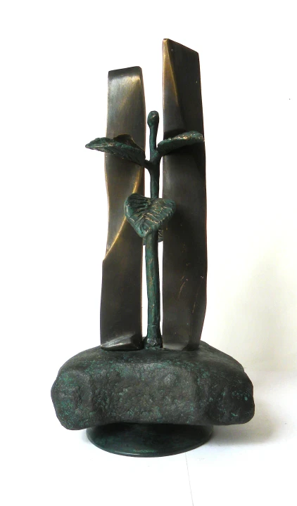Marek Czarnecki_Miasto_małe formy rzezbiarskie_galeria sztuki Bellotto Warszawa.png